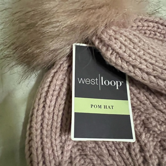 NWT Westloop Pink Pom Pom Beanie - Picture 3 of 4